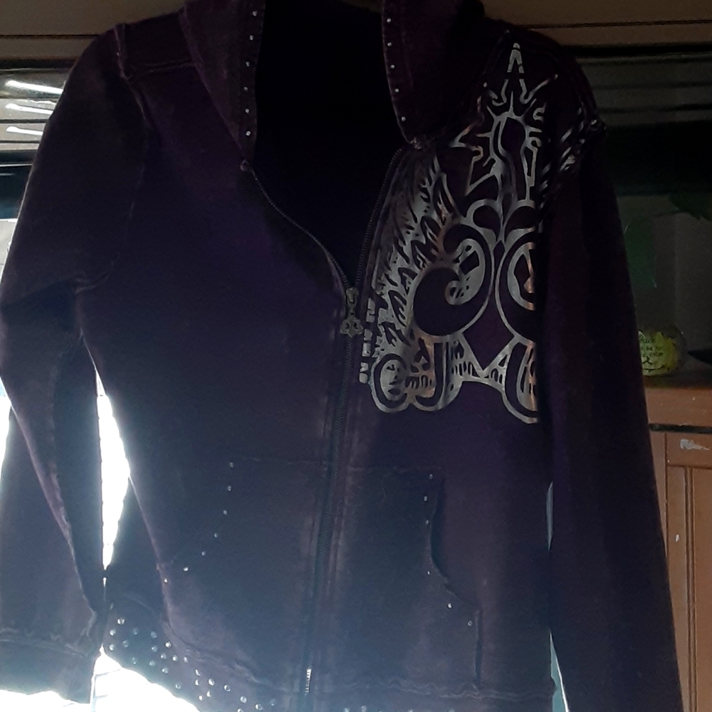 Hoodie with studs